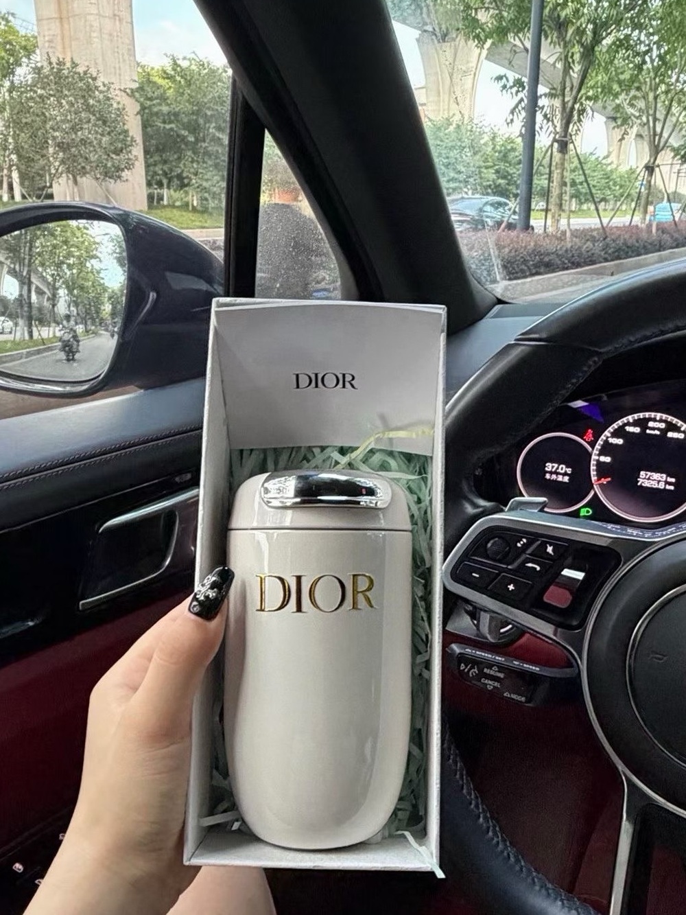 Dior Beauty Cream Stainless Steel Canteen in Box - NWOT - Picture 7 of 7